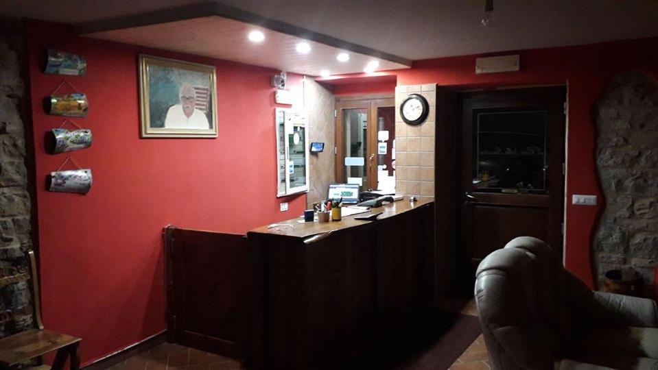 Agriturismo La Ginestra Cercemaggiore Buitenkant foto