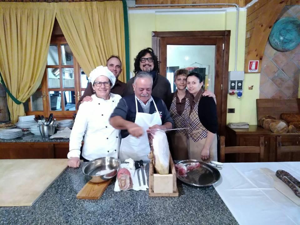 Agriturismo La Ginestra Cercemaggiore Buitenkant foto
